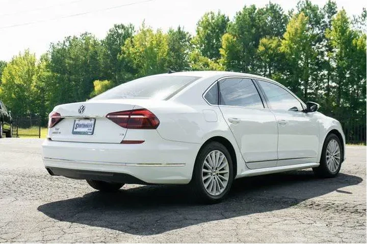 $9999 : Volkswagen Passat 2017 1.8T image 9