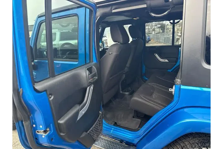 $18999 : Jeep Wrangler Unlimited 2016 image 8