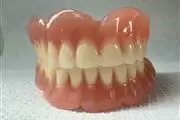 Dentaduras, parciales, coronas thumbnail