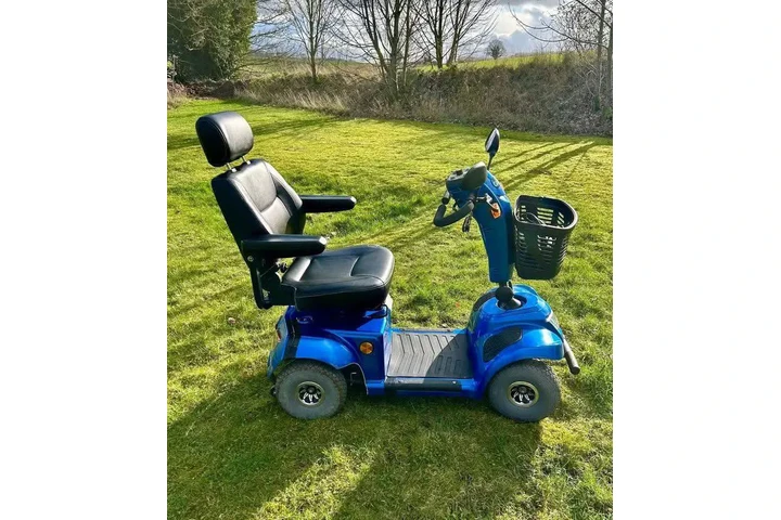 $500 : Used Quingo Pus mobility scoot image 3