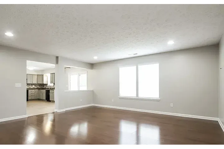 $1700 : HOUSE FOR RENT IN INDIANAPOLIS image 7