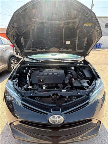 $12990 : 2018 TOYOTA COROLLA2018 TOYOT image 1