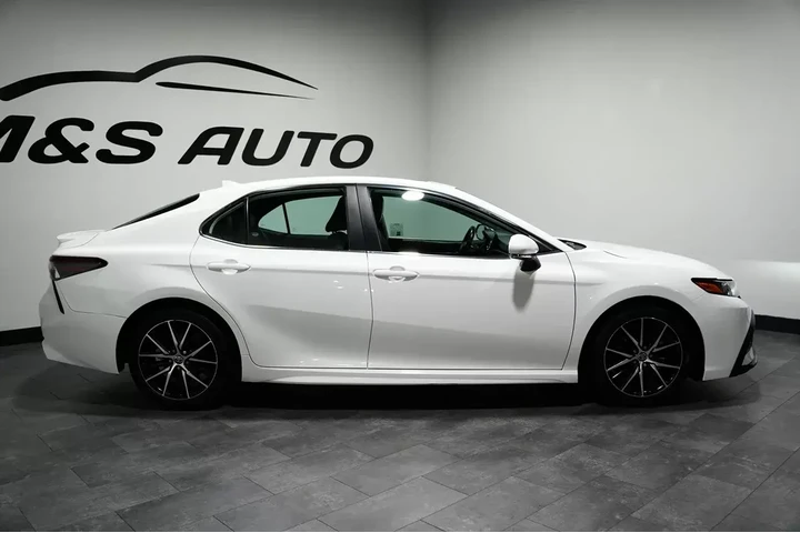 $21075 : 2023 Camry image 6