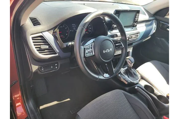 $20333 : Kia Seltos 2023 S 4dr SUV image 9