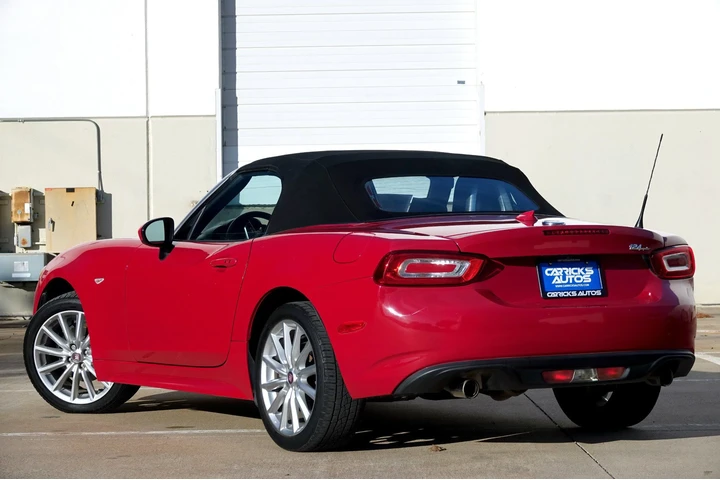 $16995 : 2018 FIAT 124 Spider Lusso image 4