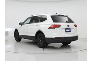 $22998 : Volkswagen Tiguan 2024 SE 4d thumbnail