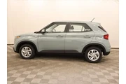 $19372 : Hyundai VENUE 2025 SE 4dr Cr thumbnail