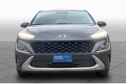 $17039 : Hyundai KONA 2022 SE 4dr Cro thumbnail
