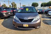 $10999 : 2012 Sienna LE 8-Passenger thumbnail