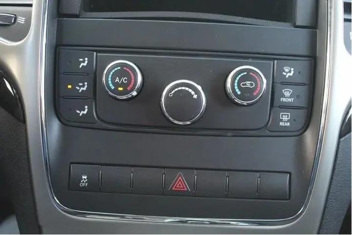 $6815 : Jeep Grand Cherokee 2012 4x4 image 3