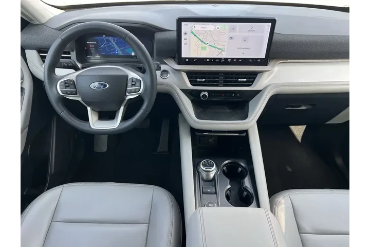 $35968 : Ford Explorer 2025 Active 4d image 2