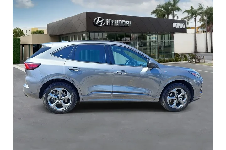 $18999 : Ford Escape 2024 AWD ST-Line image 2