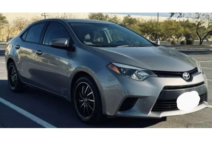 $3500 : Toyota Corolla 2014 image 3