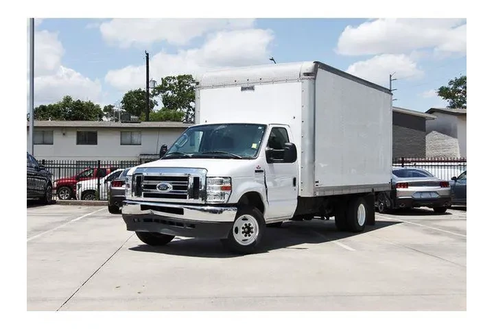 $19995 : Ford E-Series 2022 E-350 SD image 1