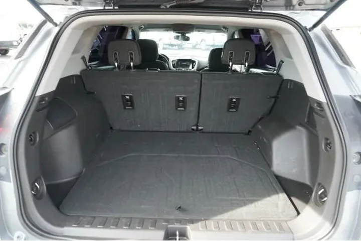 $13995 : GMC Terrain 2018 SLE 4dr SUV image 7