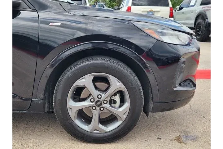 $22935 : Ford Escape 2023 ST-Line 4dr image 8