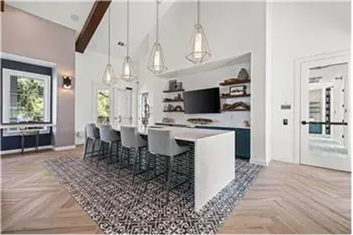 $1600 : Rental property with 1 bedro image 8