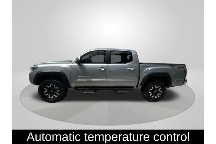 $29817 : Toyota Tacoma 2021 4x2 TRD O image 4