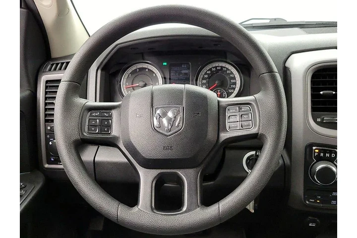 $26998 : Ram 1500 Classic 2020 4x4 Tr image 10