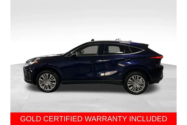 $28688 : Gold Certified2022 Venza XLE image 2