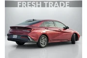 $19676 : Hyundai ELANTRA 2024 SEL 4dr thumbnail