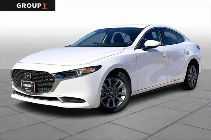 $21982 : Mazda Mazda3 Sedan 2025 2.5 image 1