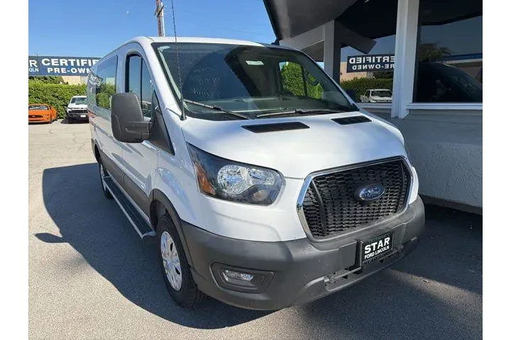 $32271 : Ford Transit 2024 250 3dr LW image 1