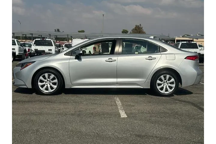 $21920 : Toyota Corolla 2023 LE 4dr S image 6