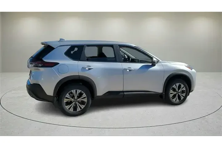 $19957 : Nissan Rogue 2022 SV 4dr Cro image 9