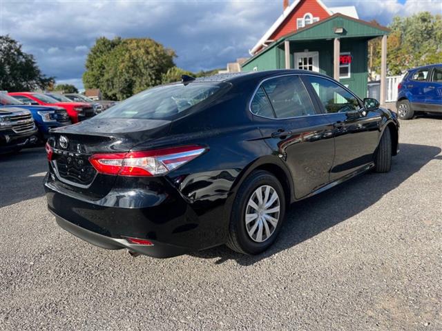 $16990 : 2020 Camry image 3