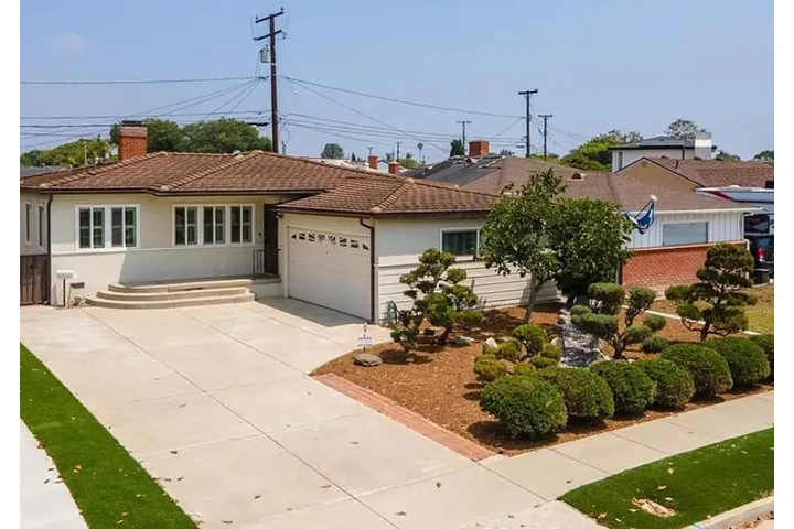 $1450 : ASTONISHING HOUSEHOLD FOR RENT image 3