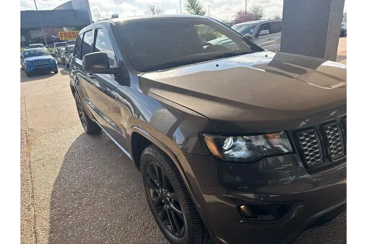 $12368 : Jeep Grand Cherokee 2018 4x2 image 6