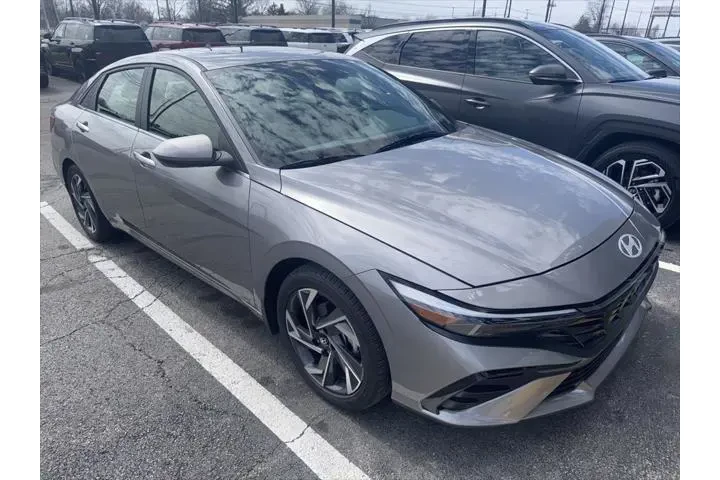 $20477 : Hyundai ELANTRA 2024 SEL 4dr image 4