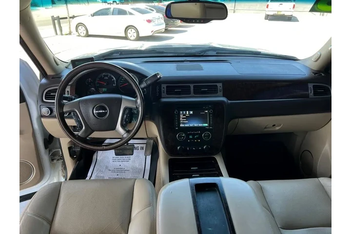 2013 GMC Sierra 3500HD Denali image 9