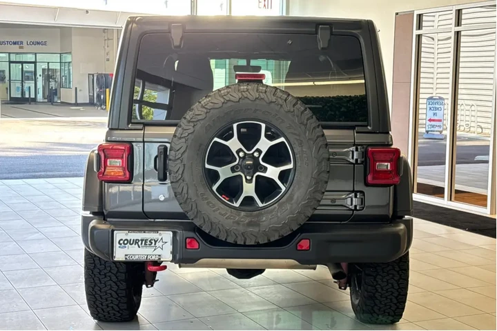 $25497 : Jeep Wrangler Unlimited 2018 image 5