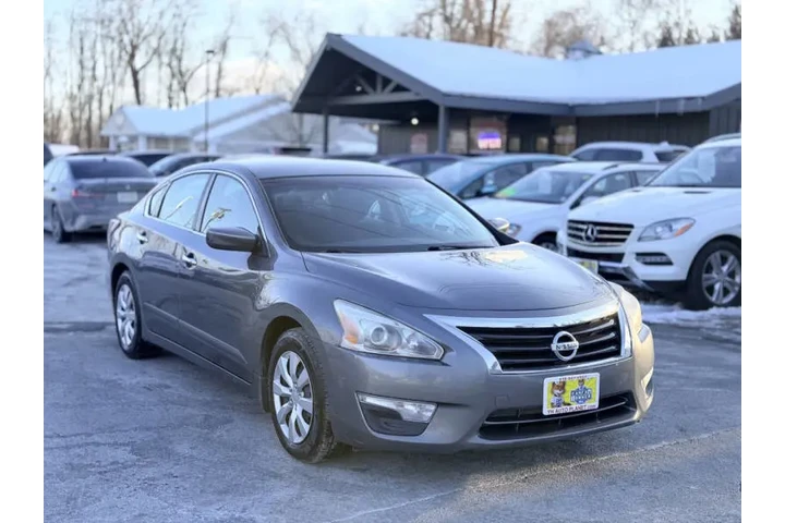 $8500 : 2015 Altima 2.5 image 5