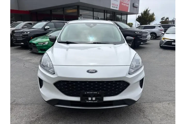 $18988 : Ford Escape 2022 SE 4dr SUV image 2