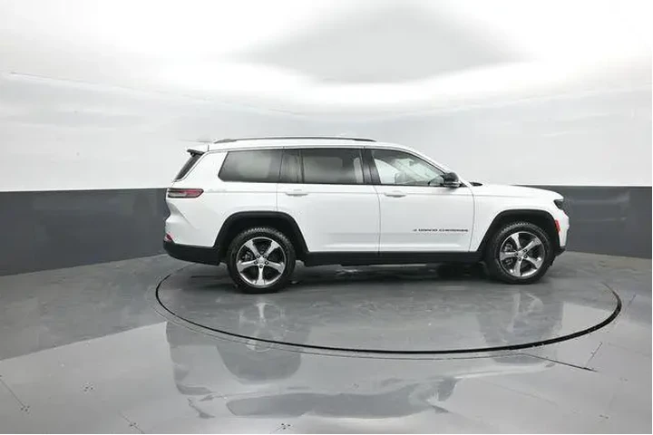 $30656 : Jeep Grand Cherokee L 2023 4 image 8