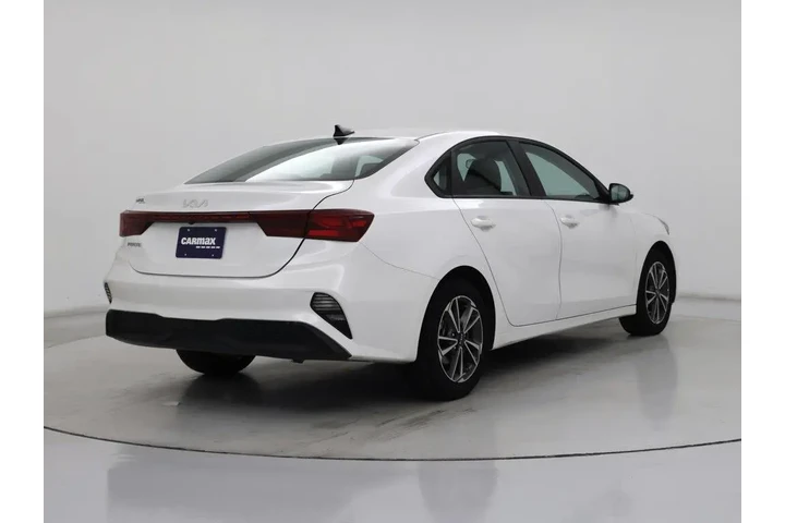 $15998 : Kia Forte 2023 LXS 4dr Sedan image 8