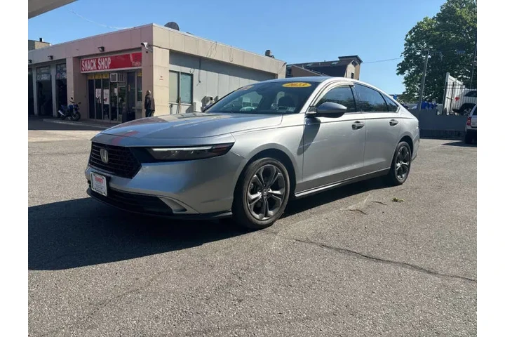 2023 Accord EX image 4