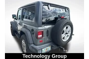 $26996 : Jeep Wrangler 2020 4x4 Sport thumbnail