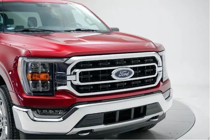 $34350 : Ford F-150 2021 4x4 XLT 4dr image 3