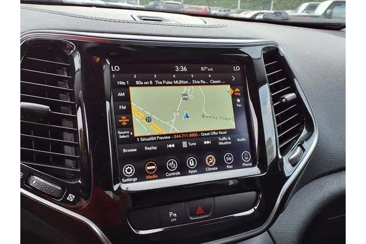 Jeep Cherokee 2019 4x4 High image 8