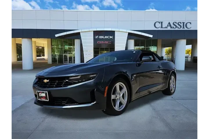 $25987 : Chevrolet Camaro 2023 LT 2dr image 1