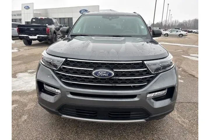 $29999 : Ford Explorer 2023 AWD XLT 4 image 2