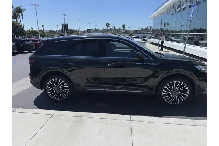 $28900 : Lincoln Corsair 2022 Reserve image 5