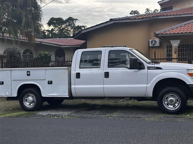 $18000 : Pickup ford F250XL image 1