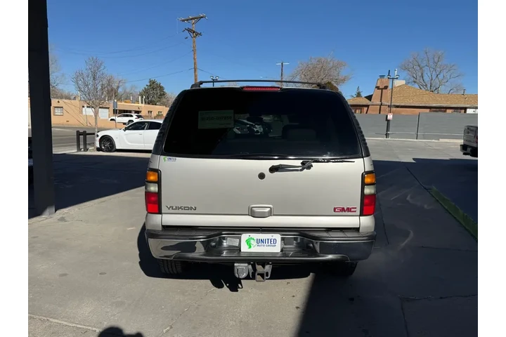 2004 GMC Yukon 4WD image 6