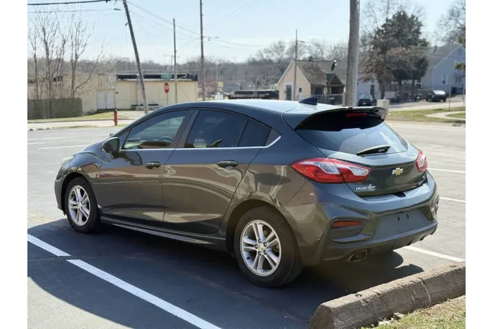 $7999 : 2017 Cruze LT Manual image 6
