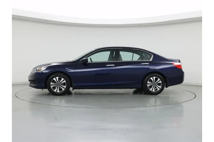 $17998 : Honda Accord 2015 LX 4dr Sed image 3